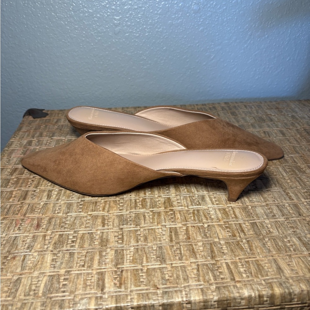 Abercrombie Kitten Heel Mule